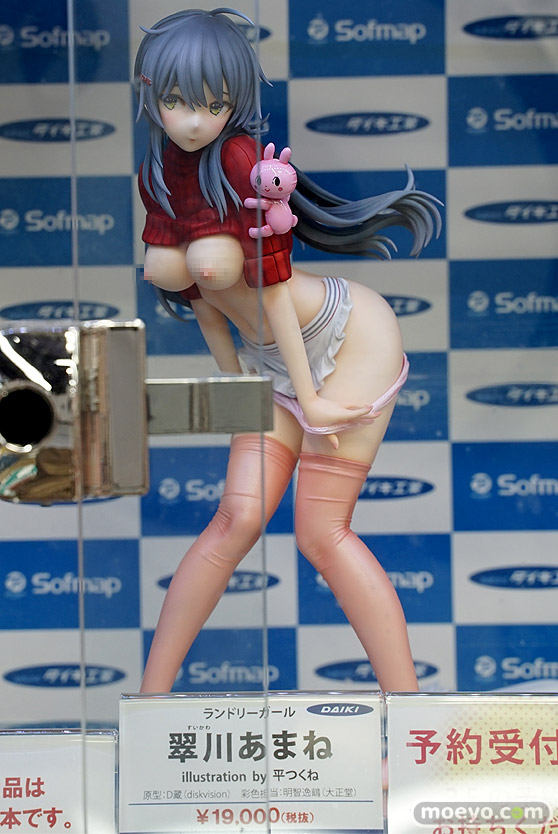 秋葉原の新作フィギュア展示の様子 17