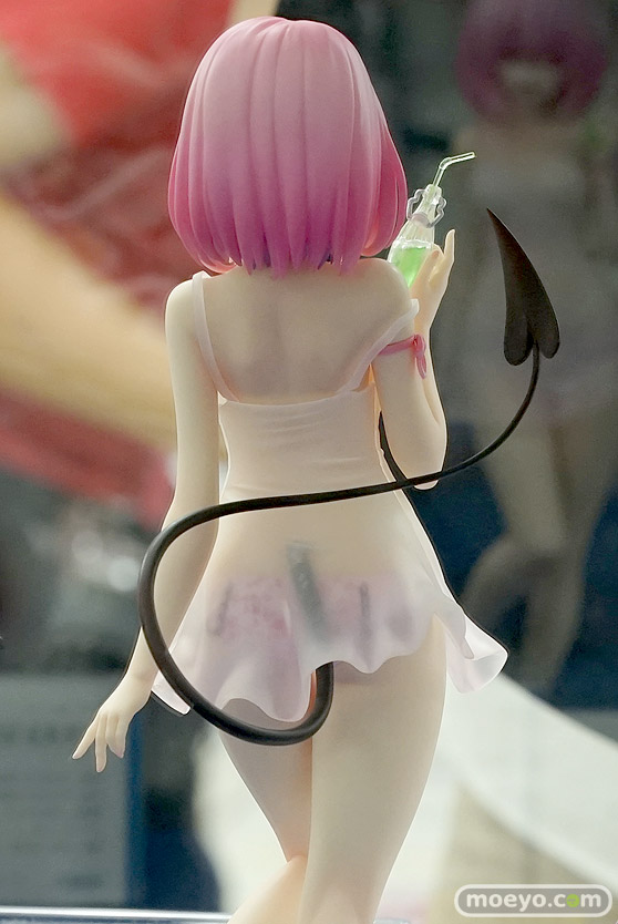 秋葉原の新作フィギュア展示の様子 15