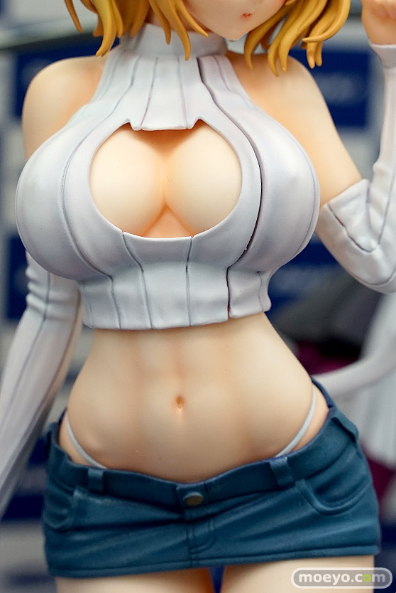 秋葉原の新作フィギュア展示の様子 22