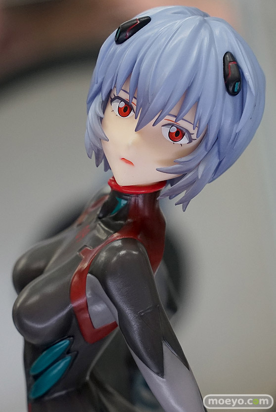 秋葉原の新作フィギュア展示の様子 11