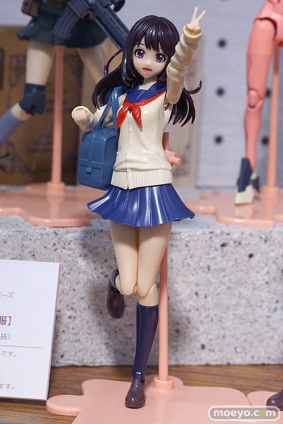 秋葉原の新作フィギュア展示の様子 31