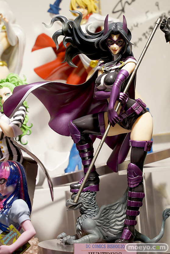 秋葉原の新作フィギュア展示の様子 34