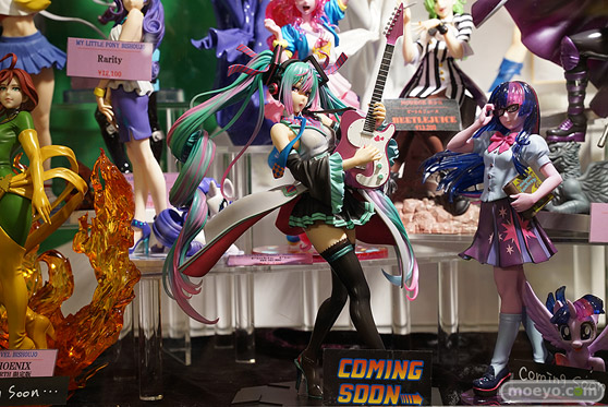 秋葉原の新作フィギュア展示の様子 36