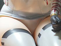 ミメヨイ新作美少女フィギュア「アズールレーン プリンス・オブ・ウェールズ -栄冠のビクトリーレーシング-」彩色サンプルがアキバで展示！