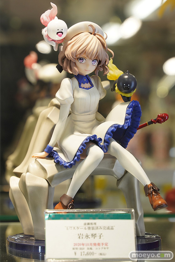 秋葉原の新作フィギュア展示の様子 01