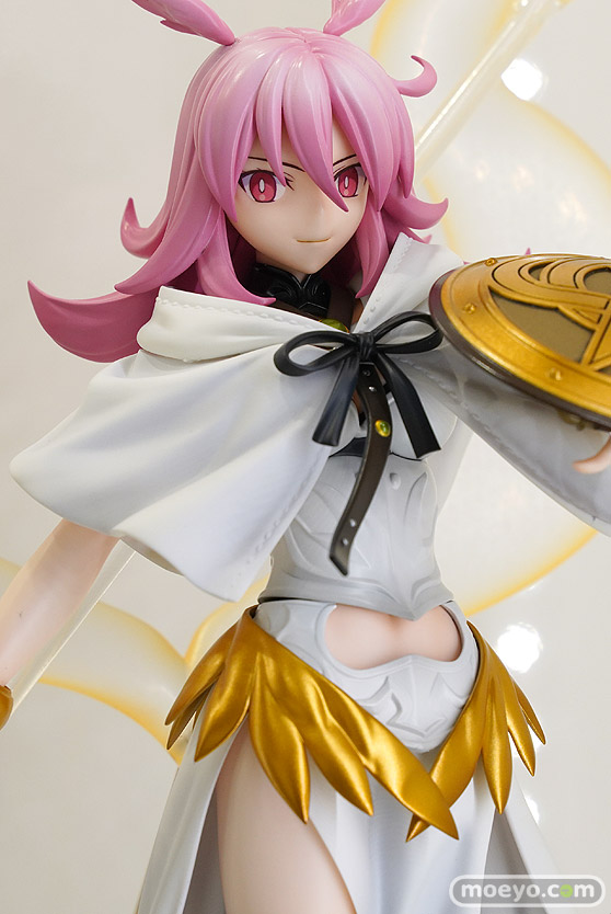 秋葉原の新作フィギュア展示の様子 09