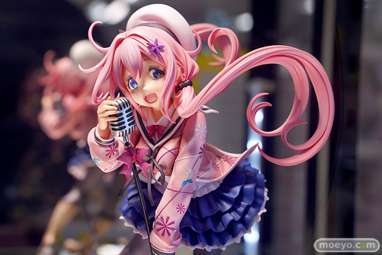 秋葉原の新作フィギュア展示の様子 12