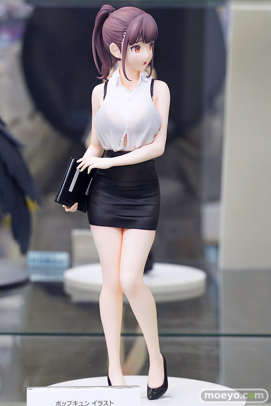 秋葉原の新作フィギュア展示の様子 25