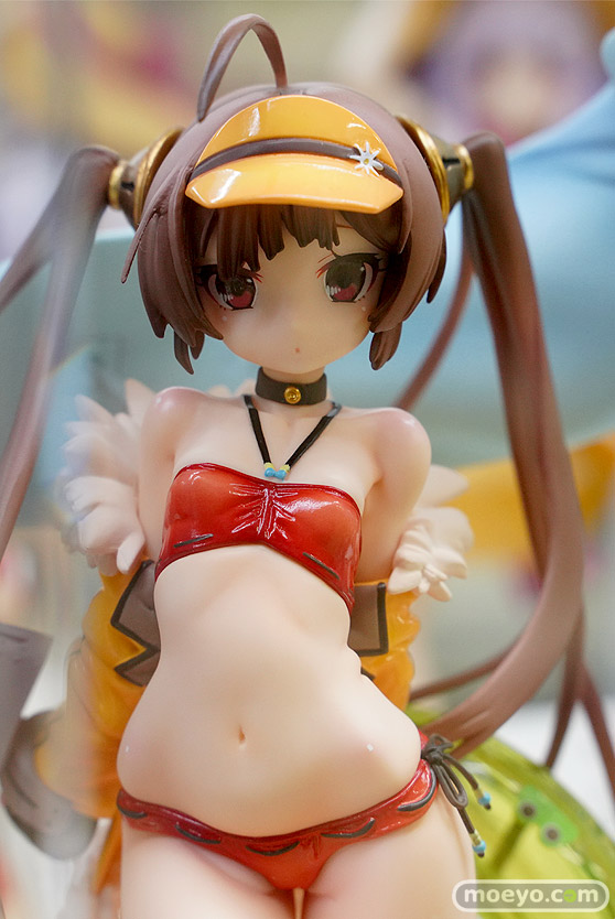 秋葉原の新作フィギュア展示の様子 06