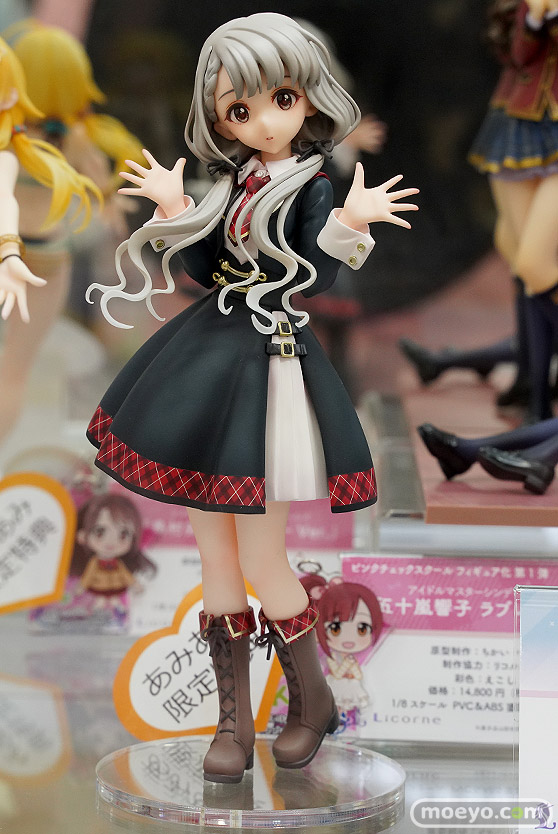 秋葉原の新作フィギュア展示の様子 39