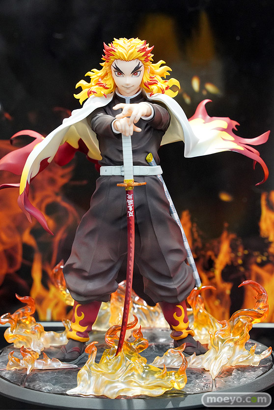 秋葉原の新作フィギュア展示の様子 05