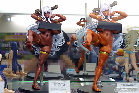 秋葉原の新作フィギュア展示の様子 20