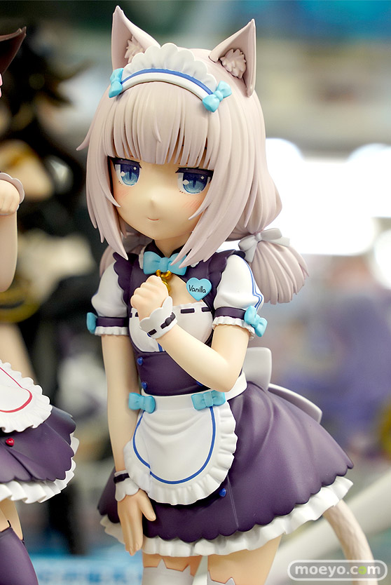 秋葉原の新作フィギュア展示の様子 60