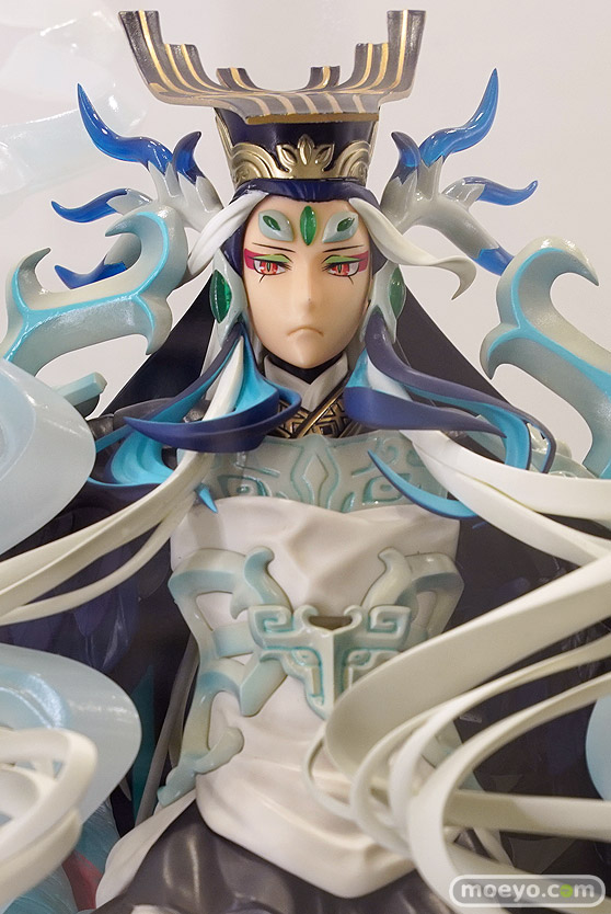 秋葉原の新作フィギュア展示の様子 03