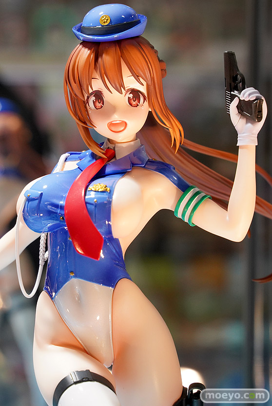 秋葉原の新作フィギュア展示の様子 06