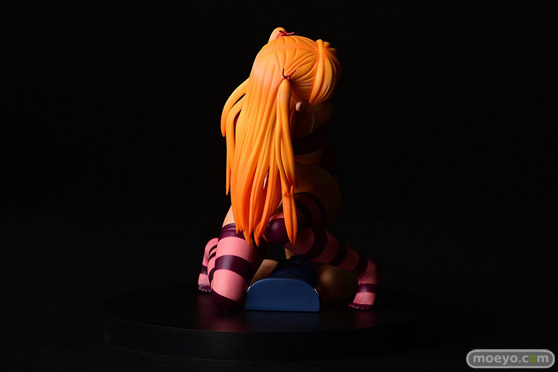 岡山フィギュア・エンジニアリング サクラ/THE DESIGN IS シオマネキver.日焼けでAHE顔!お兄ちゃんは紺スク エロ フィギュア OFESP 10