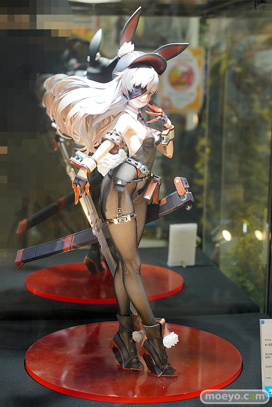 秋葉原の新作フィギュア展示の様子 06