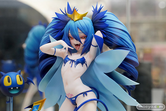 秋葉原の新作フィギュア展示の様子 16