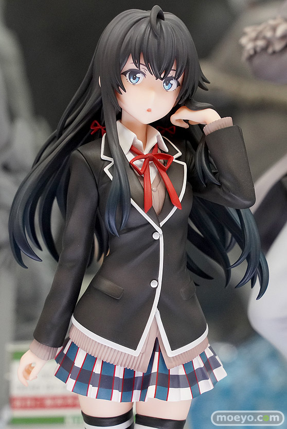 秋葉原の新作フィギュア展示の様子 24