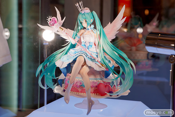 スピリテイル 初音ミク　Birthday 2020～Sweet Angel ver.～ ウイング フィギュア 03