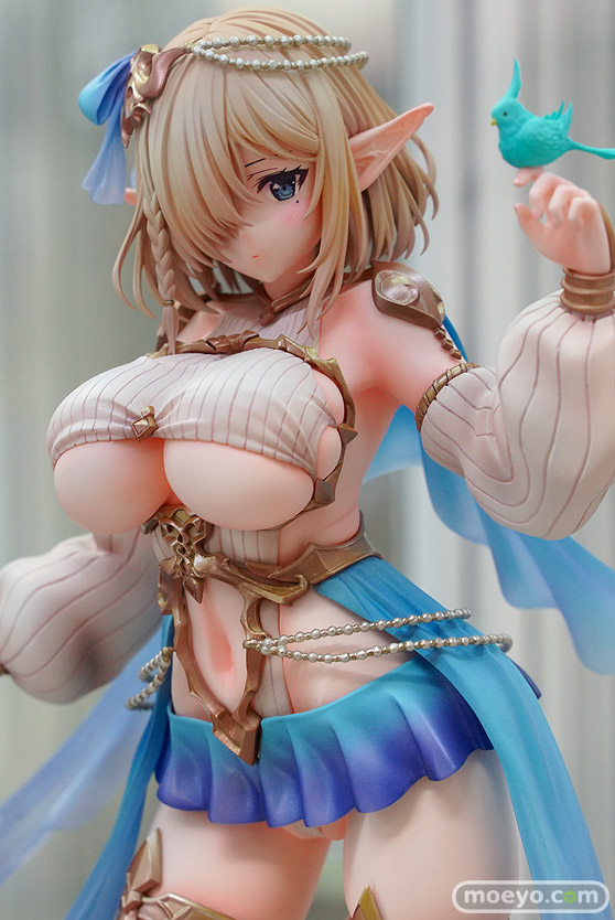 秋葉原の新作フィギュア展示の様子 2020年12月13日 06