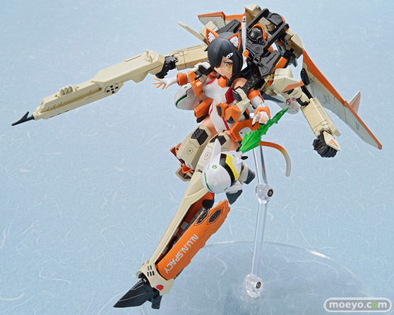 アオシマ V.F.G.マクロスΔVF-31DスクルドSP プラモデル 01