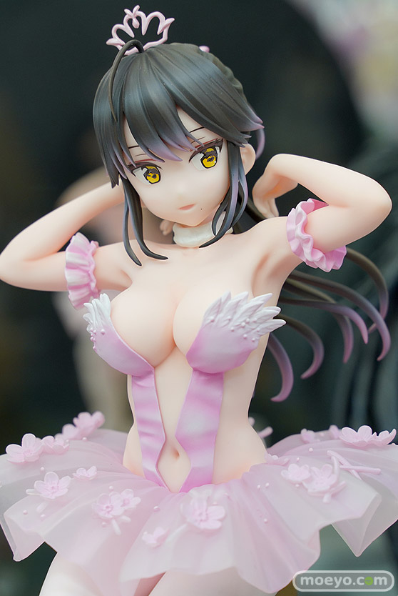 秋葉原の新作フィギュア展示の様子 2020年12月20日 15