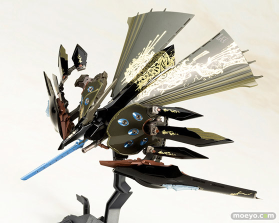 コトブキヤ 斑鳩 飛鉄塊 銀鶏［塗仏］ プラモデル 伊世谷大士 04