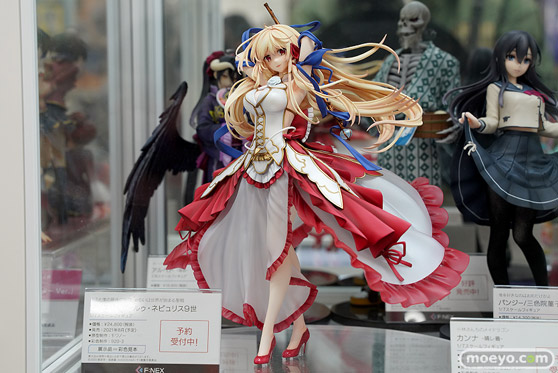 秋葉原の新作フィギュア展示の様子 31