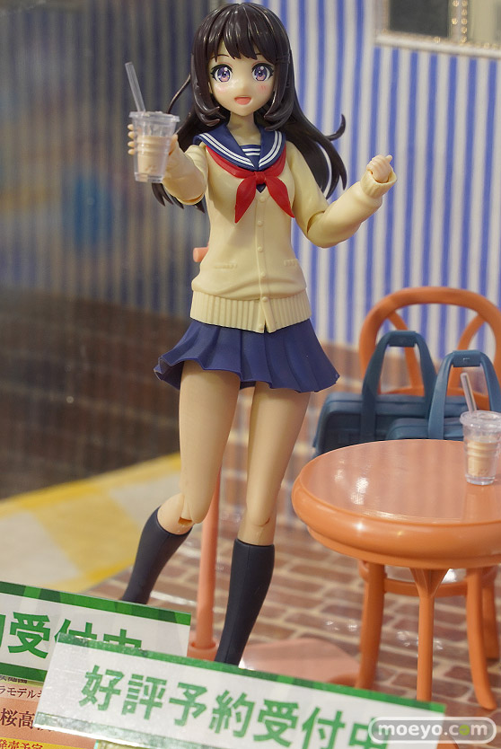 秋葉原の新作フィギュア展示の様子 17