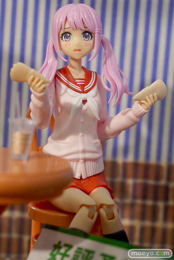 秋葉原の新作フィギュア展示の様子 19