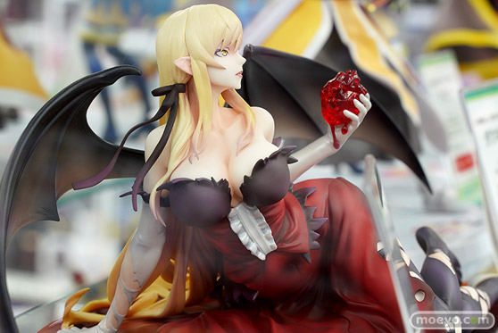 秋葉原の新作フィギュア展示の様子 28