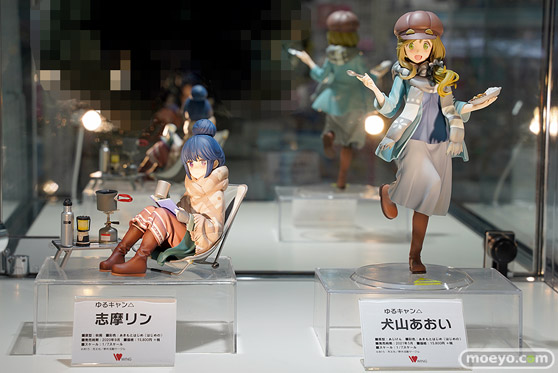 秋葉原の新作フィギュア展示の様子 あみあみ 01