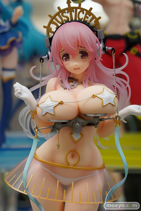 秋葉原の新作フィギュア展示の様子 2021年1月23日 02