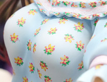 2020年2月発売予定！フリュー新作美少女フィギュア「彼女、お借りします 水原千鶴」彩色サンプルがアキバで展示！