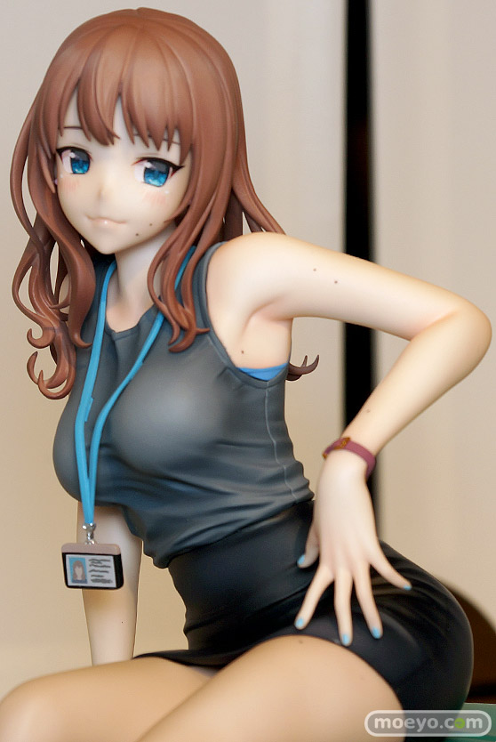 ユニオンクリエイティブ どうしまイラスト ほくろの多い先輩OLさん フィギュア カフェレオキャラクターコンベンション2021春 04