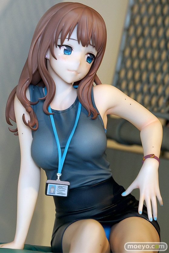 ユニオンクリエイティブ どうしまイラスト ほくろの多い先輩OLさん フィギュア カフェレオキャラクターコンベンション2021春 07