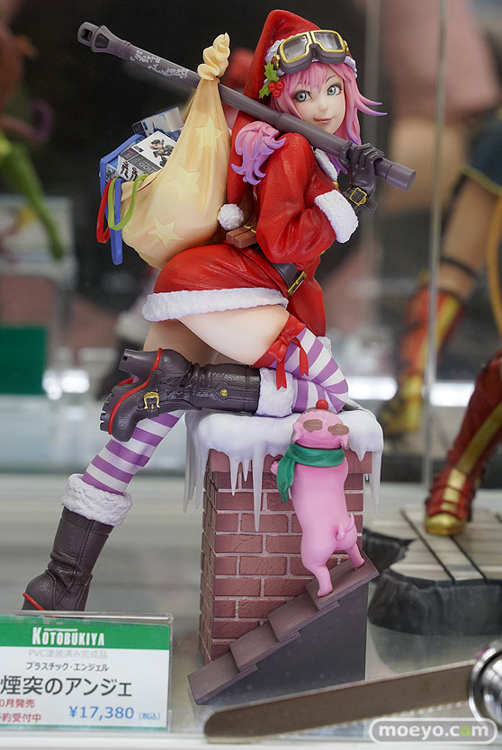 秋葉原の新作フィギュア展示の様子 あみあみ 01