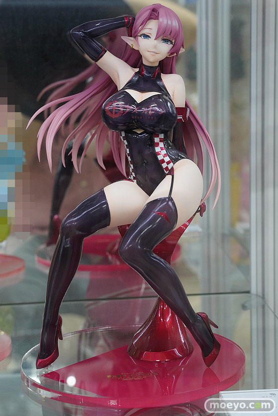 秋葉原の新作フィギュア展示の様子 あみあみ 05