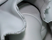 グッドスマイルカンパニー新作美少女フィギュア「戦姫絶唱シンフォギアG 雪音クリス[AQ] 」監修中原型が展示！ 【ワンホビ33】