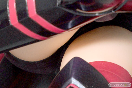 キャラアニ CAworks 痛いのは嫌なので防御力に極振りしたいと思います。 メイプル 黒薔薇ノ鎧ver. ヤシャカズ タケ CAworks フィギュア ワンホビ33 10