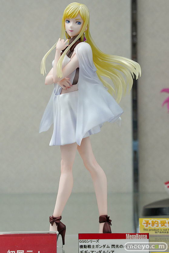 秋葉原の新作フィギュア展示の様子 あみあみ ボークス  2021年8月14日 18