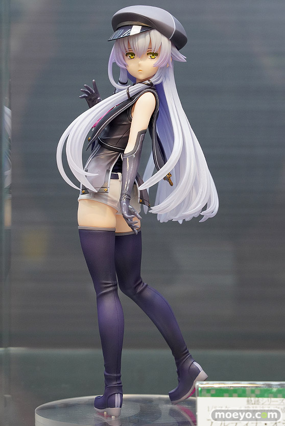 秋葉原の新作フィギュア展示の様子 ボークス コトブキヤ フィギュア 01