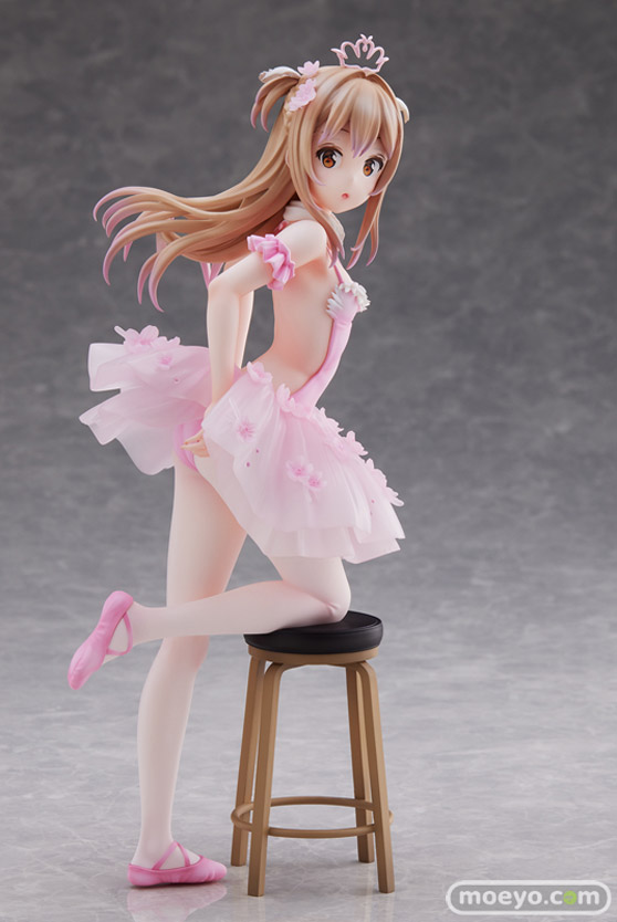 ユニオンクリエイティブ Anmiイラスト『フラミンゴバレエ団』後輩ちゃん 赤べこ トルマリンゴリラ フィギュア 01