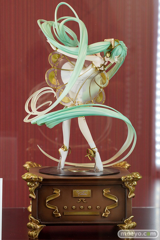 グッドスマイルカンパニー 初音ミクシンフォニー 5th Anniversary Ver. フィギュア ワンホビ34  杉健司 01