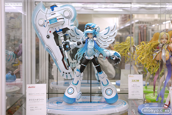 秋葉原の新作フィギュア展示の様子 2021年10月30日 08