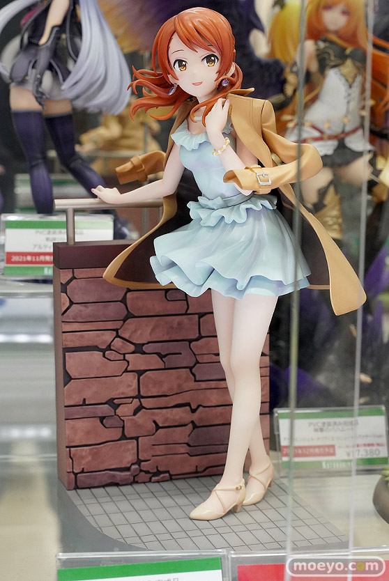 秋葉原の新作フィギュア展示の様子 あみあみ 05