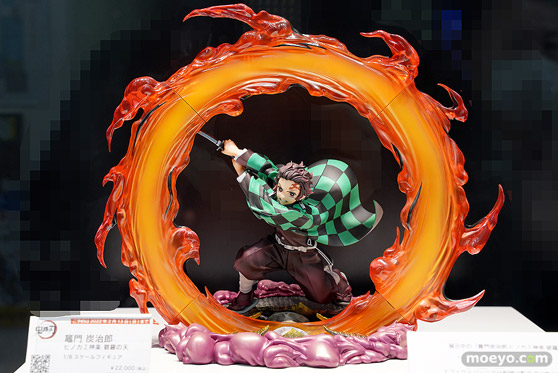 秋葉原の新作フィギュア展示の様子アニプレックス コトブキヤ  01