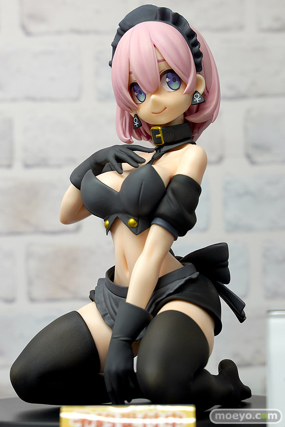 秋葉原の新作フィギュア展示の様子ボークス   01