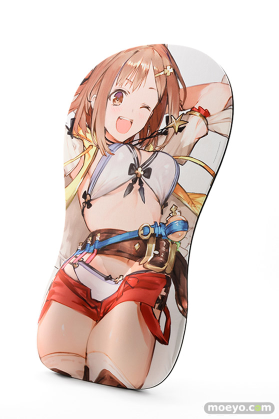 ホビージャパン ライザのアトリエ ～常闇の女王と秘密の隠れ家～ ライザ等身大立体太ももマウスパッド 06